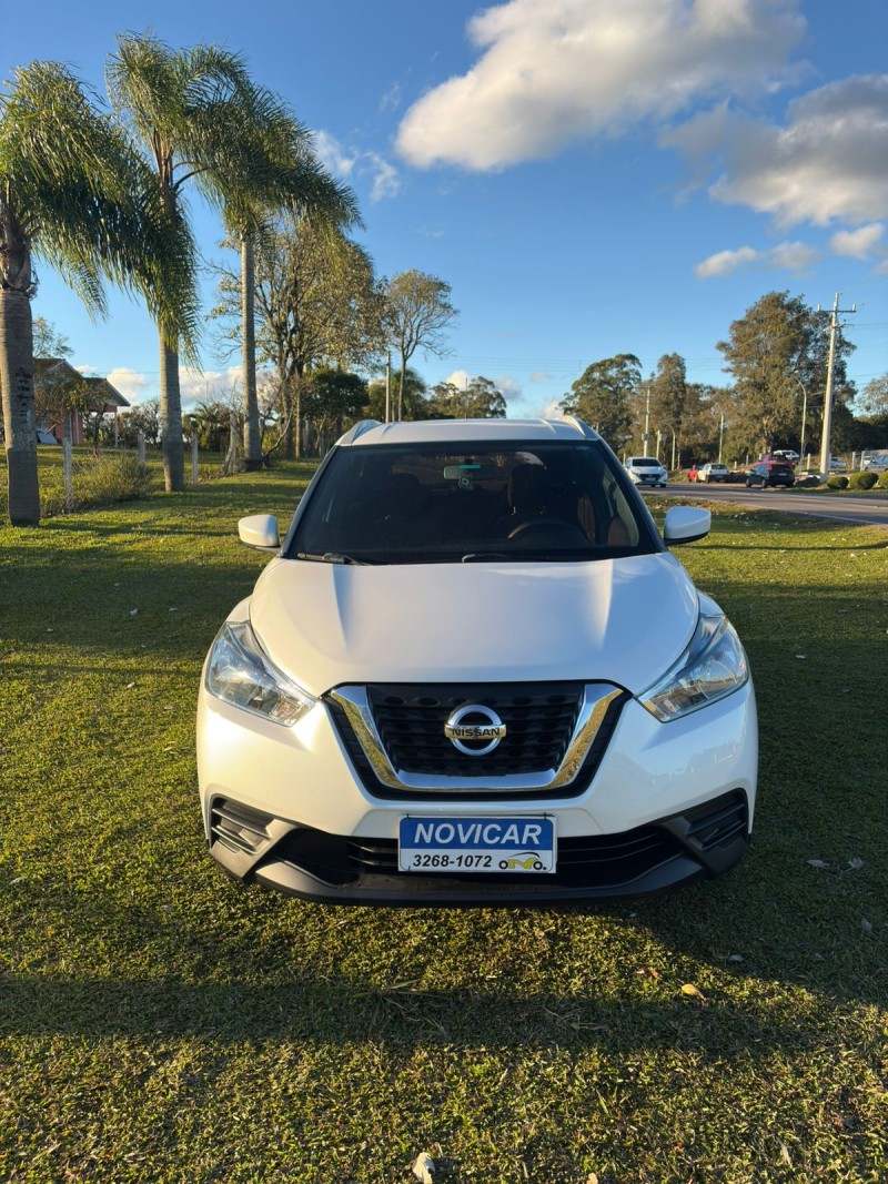 KICKS 1.6 16V FLEX S 4P MANUAL - 2018 - FARROUPILHA