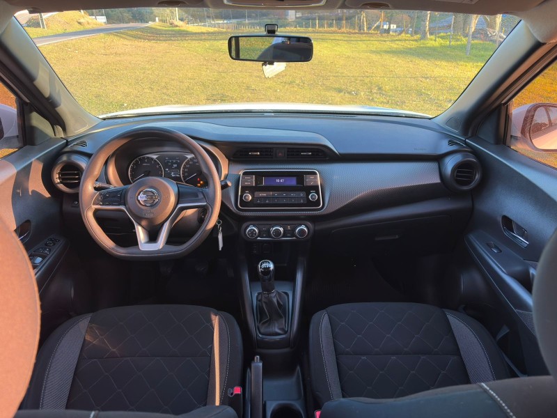 KICKS 1.6 16V FLEX S 4P MANUAL - 2018 - FARROUPILHA