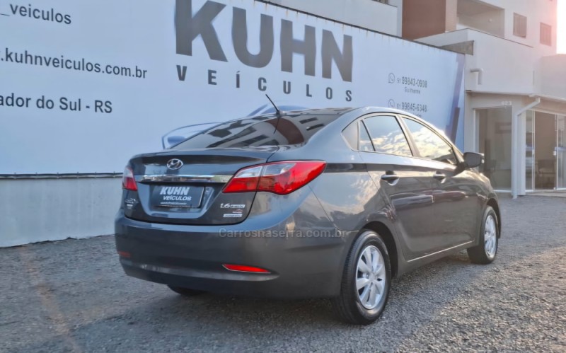 HB20S 1.6 COMFORT PLUS 16V FLEX 4P AUTOMÁTICO - 2015 - SALVADOR DO SUL