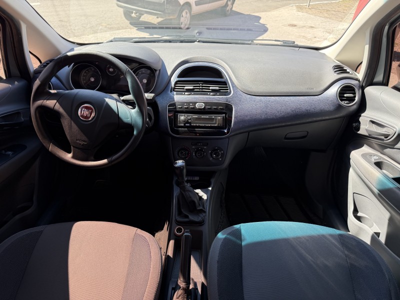 PUNTO 1.4 ATTRACTIVE ITALIA 8V FLEX 4P MANUAL - 2013 - CAXIAS DO SUL