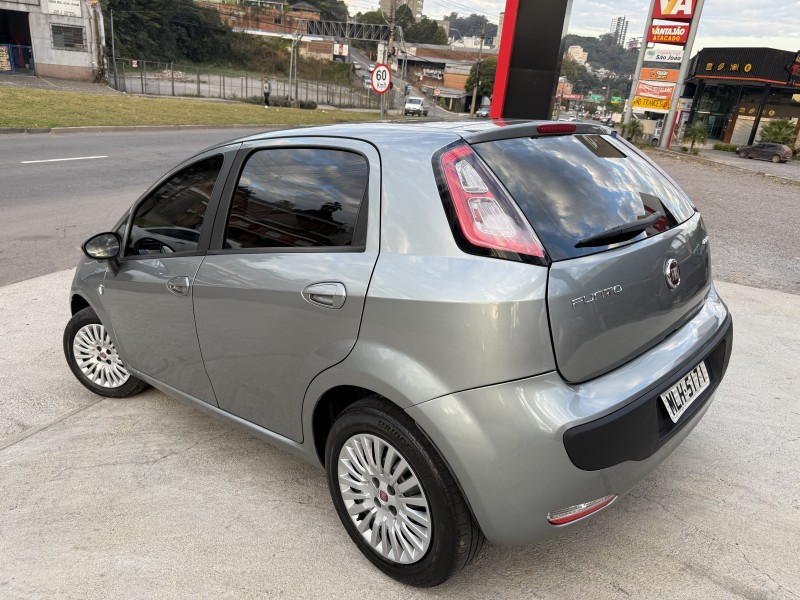 PUNTO 1.4 ATTRACTIVE ITALIA 8V FLEX 4P MANUAL - 2013 - CAXIAS DO SUL
