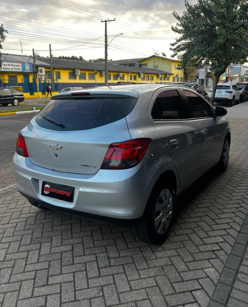 ONIX 1.4 MPFI LT 8V FLEX 4P MANUAL - 2014 - PAROBé