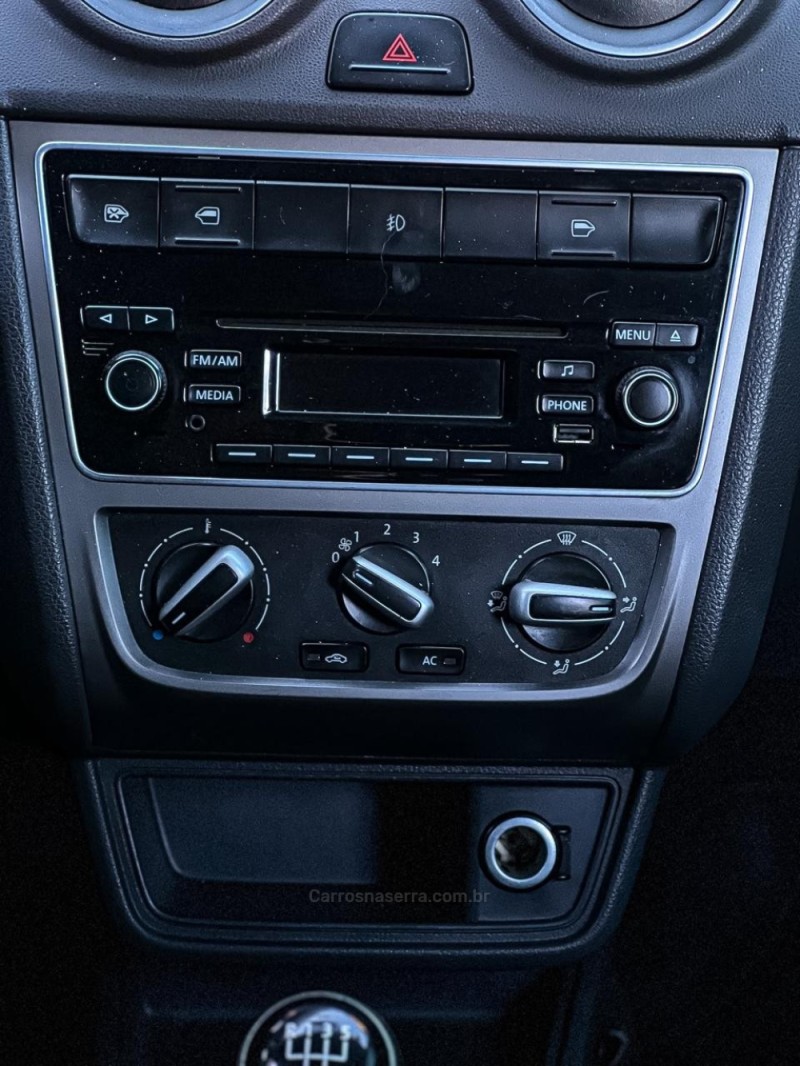 GOL 1.6 MI POWER 8V FLEX 4P MANUAL G.VI - 2014 - CANELA