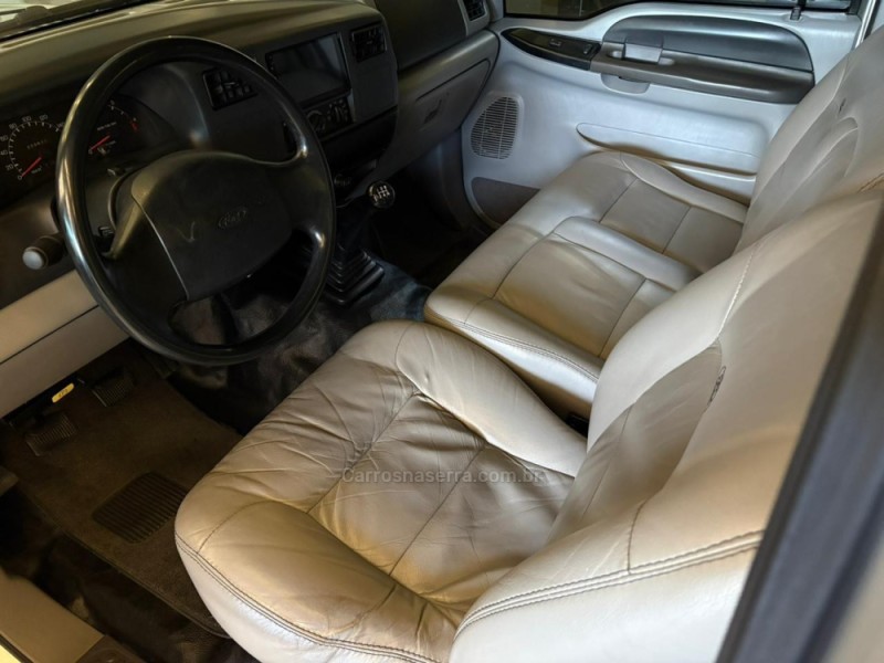 F-250 4.2 XLT 4X2 CS TURBO DIESEL 2P MANUAL - 2000 - SAPIRANGA
