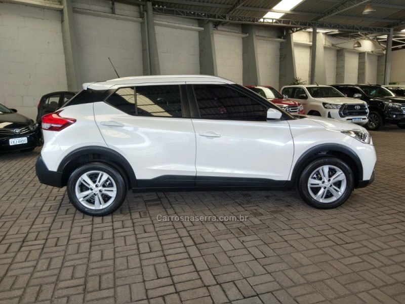 KICKS 1.6 16V SENSE FLEXSTART 4P MANUAL - 2021 - CAXIAS DO SUL