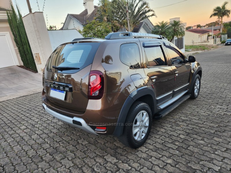 DUSTER 1.6 DYNAMIQUE 4X2 16V FLEX 4P MANUAL - 2016 - MONTENEGRO