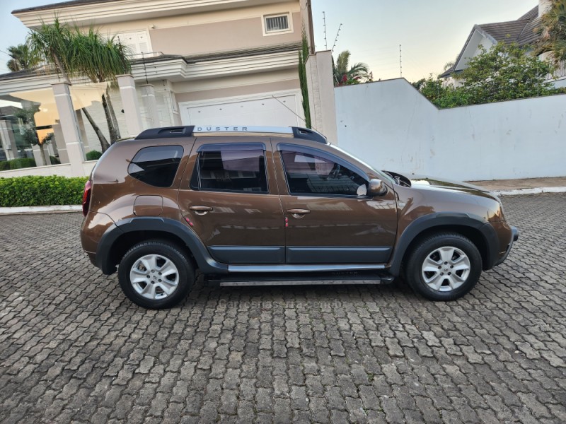DUSTER 1.6 DYNAMIQUE 4X2 16V FLEX 4P MANUAL - 2016 - MONTENEGRO