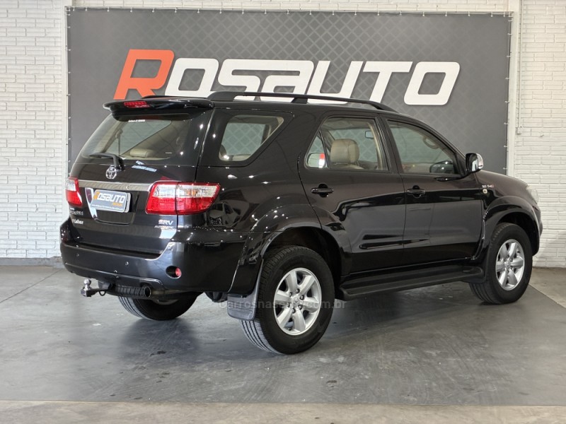 HILUX SW4 3.0 SRV 4X4 7 LUGARES 16V TURBO INTERCOOLER DIESEL 4P AUTOMÁTICO - 2011 - VENâNCIO AIRES