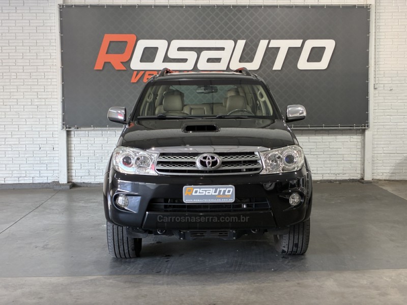 HILUX SW4 3.0 SRV 4X4 7 LUGARES 16V TURBO INTERCOOLER DIESEL 4P AUTOMÁTICO - 2011 - VENâNCIO AIRES