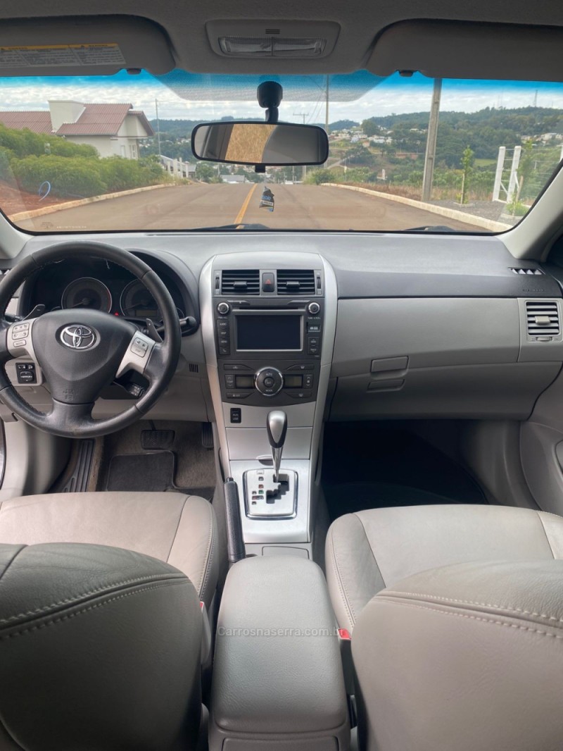 COROLLA 2.0 XEI 16V FLEX 4P AUTOMÁTICO - 2014 - SANANDUVA