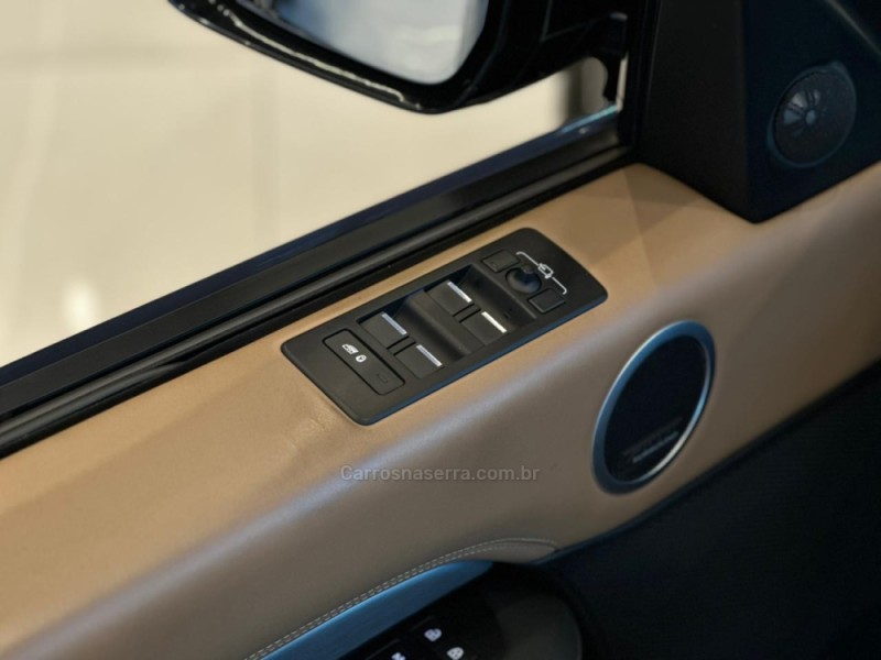 DISCOVERY 3.0 R- DYNAMIC HSE 4X4 DIESEL 4P AUTOMÁTICO - 2023 - CAXIAS DO SUL