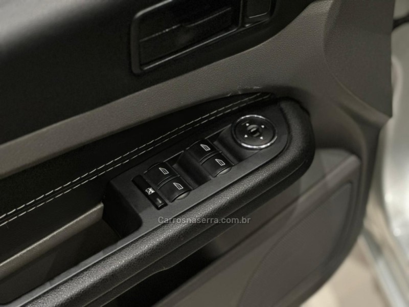 FOCUS 1.6 GL 8V GASOLINA 4P MANUAL - 2013 - CAXIAS DO SUL