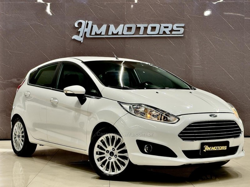 FIESTA 1.0 ECOBOOST TITANIUM PLUS HATCH 12V GASOLINA 4P AUTOMÁTICO - 2017 - CAXIAS DO SUL