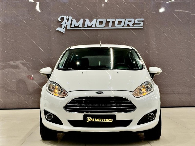 FIESTA 1.0 ECOBOOST TITANIUM PLUS HATCH 12V GASOLINA 4P AUTOMÁTICO - 2017 - CAXIAS DO SUL