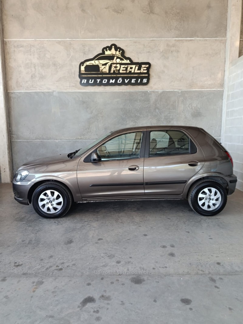 CELTA 1.0 MPFI LT 8V FLEX 4P MANUAL - 2014 - VALE REAL