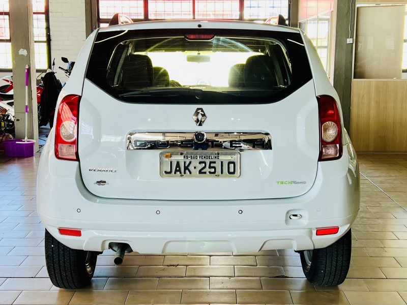 DUSTER 1.6 DYNAMIQUE 4X2 16V FLEX 4P MANUAL - 2014 - CAXIAS DO SUL