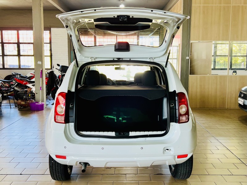 DUSTER 1.6 DYNAMIQUE 4X2 16V FLEX 4P MANUAL - 2014 - CAXIAS DO SUL