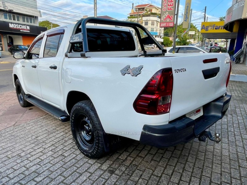 HILUX 2.8 4X4 CD 8V DIESEL 4P MANUAL - 2021 - CAMPO BOM