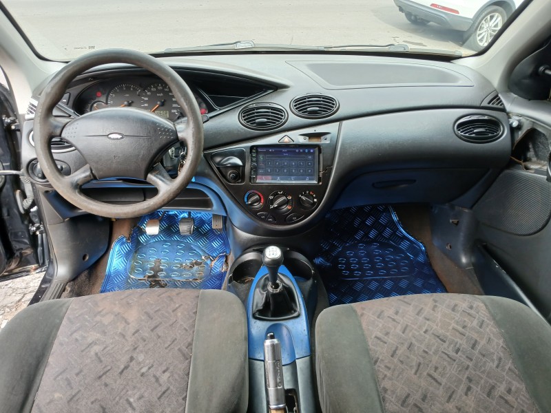 FOCUS 1.8 GL 16V GASOLINA 4P MANUAL - 2003 - FARROUPILHA