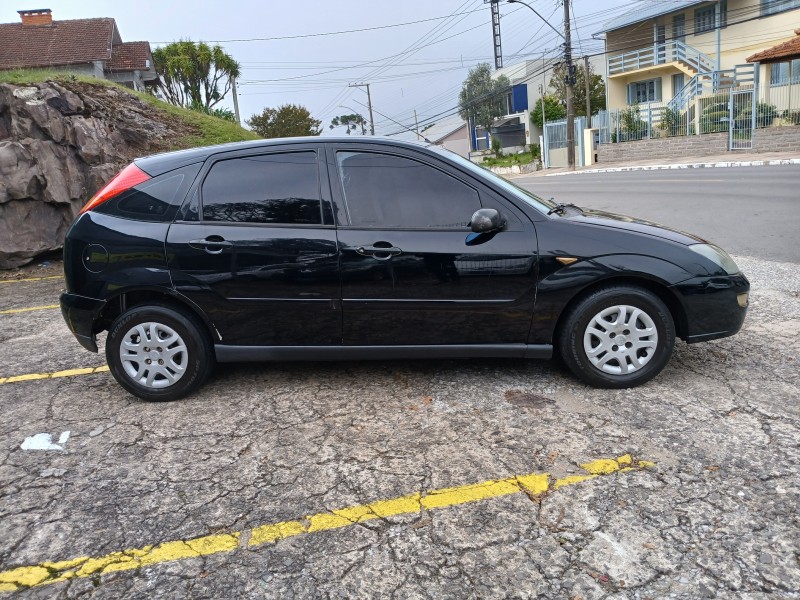 FOCUS 1.8 GL 16V GASOLINA 4P MANUAL - 2003 - FARROUPILHA