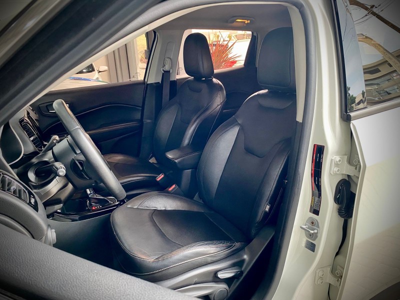 COMPASS 2.0 16V FLEX LIMITED AUTOMÁTICO - 2017 - LAJEADO
