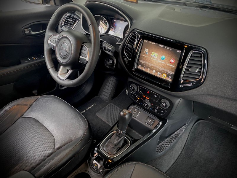 COMPASS 2.0 16V FLEX LIMITED AUTOMÁTICO - 2017 - LAJEADO
