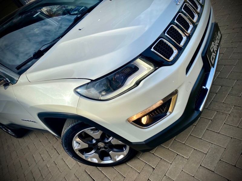 COMPASS 2.0 16V FLEX LIMITED AUTOMÁTICO - 2017 - LAJEADO