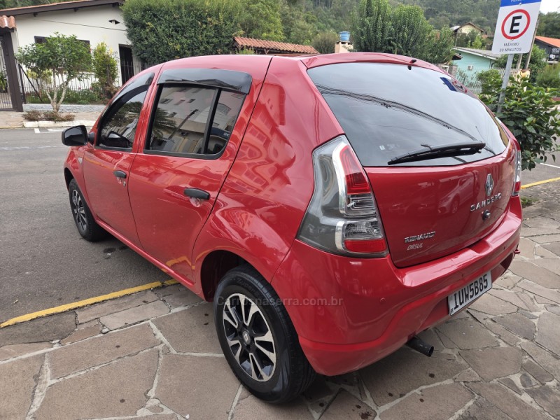 SANDERO 1.0 EXPRESSION 16V FLEX 4P MANUAL - 2014 - PICADA CAFé