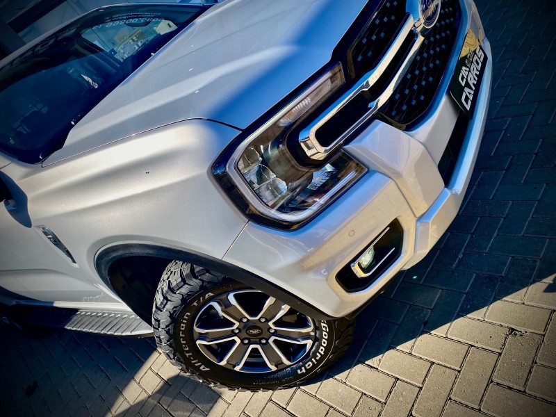 RANGER 3.0 V6 XLT CD TURBO 4X4 DIESEL 4P AUTOMÁTICO - 2024 - LAJEADO