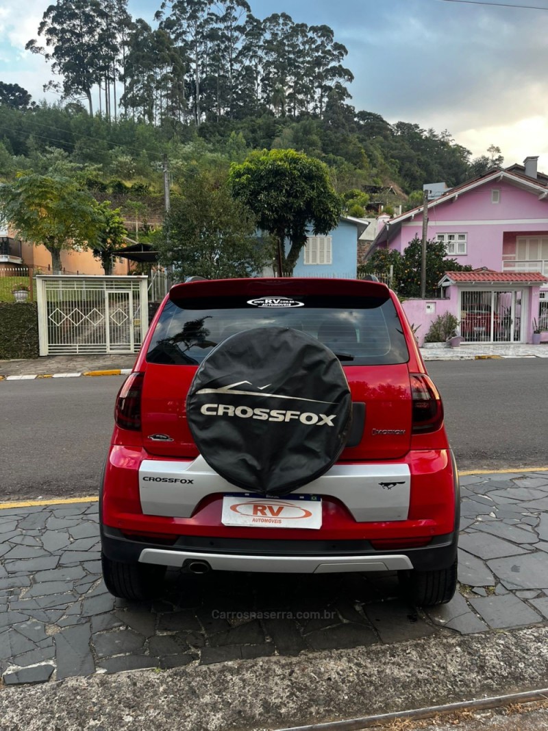 CROSSFOX 1.6 MI FLEX 8V 4P AUTOMATIZADO - 2014 - CARLOS BARBOSA