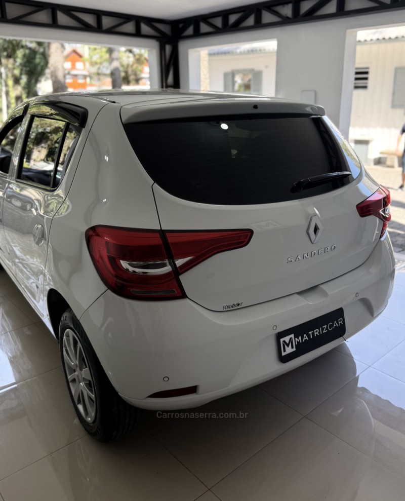 SANDERO 1.0 ZEN 12V FLEX 4P MANUAL - 2021 - CANELA