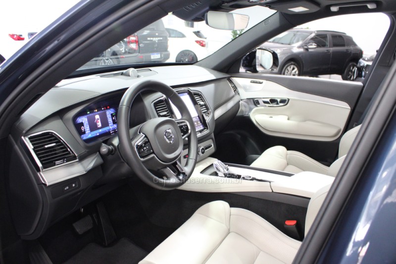 XC90 2.0 T8 RECHARGE ULTRA DARK AWD HÍBRIDO 4P AUTOMÁTICO - 2025 - CAXIAS DO SUL