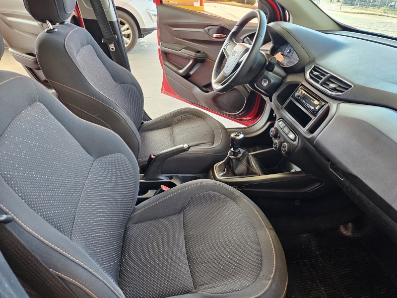 ONIX 1.4 MPFI LT 8V FLEX 4P MANUAL - 2014 - CAXIAS DO SUL