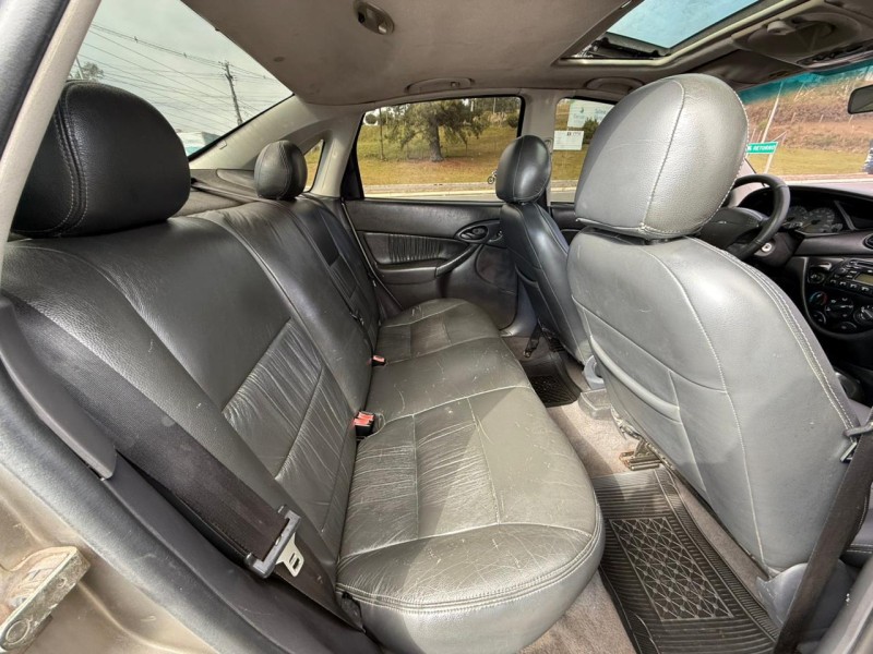 FOCUS 2.0 GLX SEDAN 16V GASOLINA 4P MANUAL - 2003 - FARROUPILHA