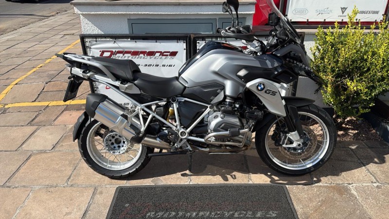 r 1200  2015 caxias do sul