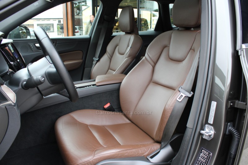 XC60 T8 EXPRESS HÍBRIDO INSCRIPT GASOLINA 4P AUTOMÁTICO - 2022 - CAXIAS DO SUL
