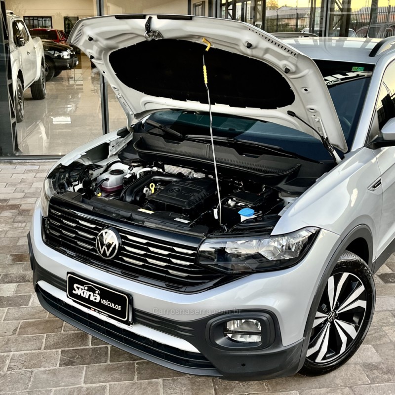 T-CROSS 1.0 COMFORTLINE TSI FLEX 4P AUTOMÁTICO - 2023 - VACARIA