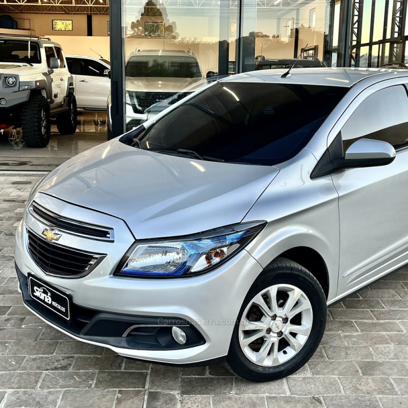 PRISMA 1.4 MPFI LTZ 8V FLEX 4P MANUAL - 2015 - VACARIA