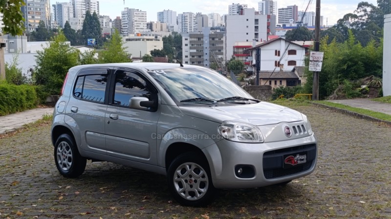 UNO 1.0 VIVACE 8V FLEX 4P MANUAL - 2014 - CAXIAS DO SUL