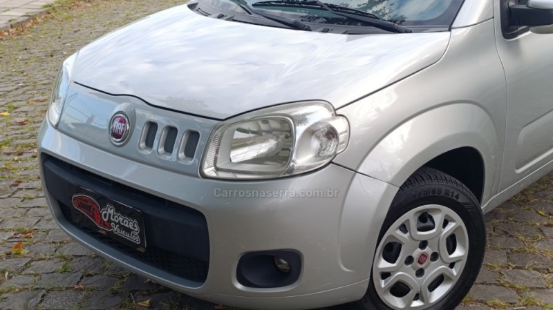 UNO 1.0 VIVACE 8V FLEX 4P MANUAL - 2014 - CAXIAS DO SUL