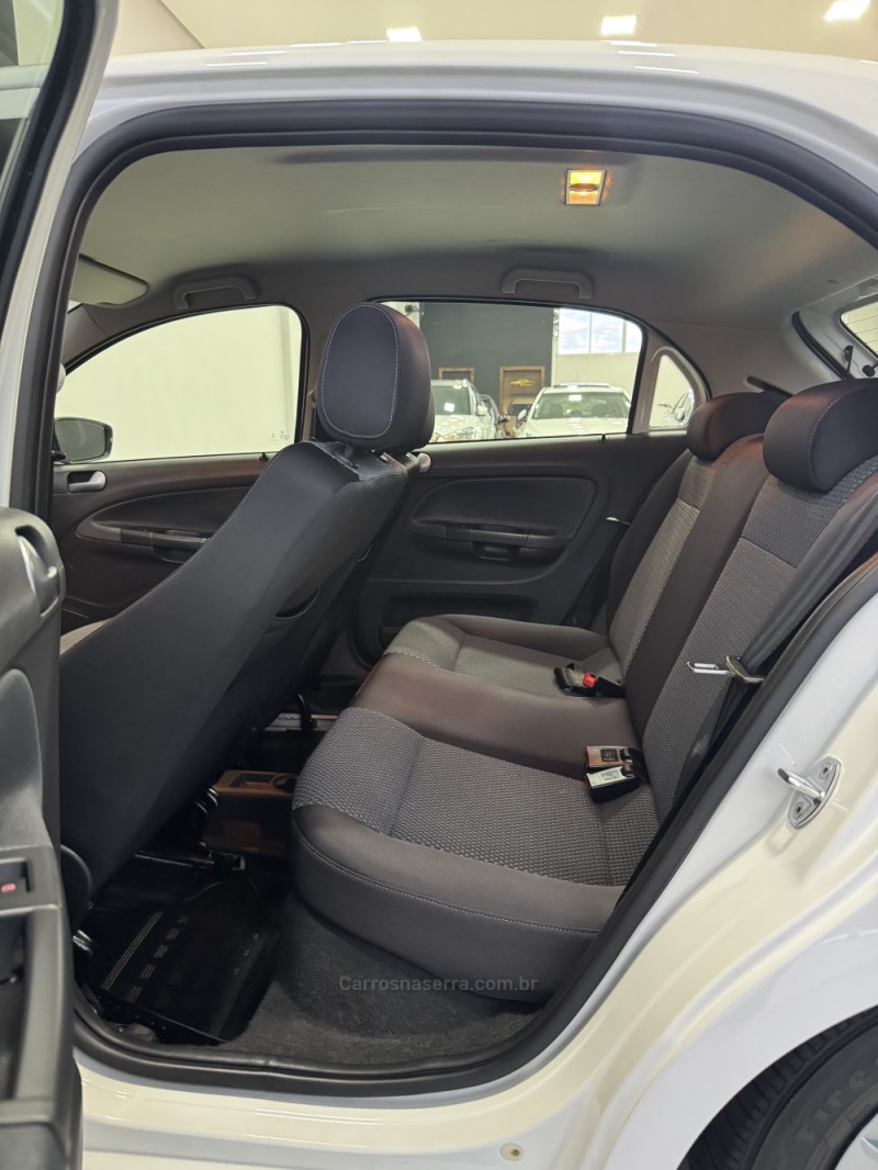 GOL 1.6 MI POWER 8V FLEX 4P MANUAL G.V - 2013 - CAXIAS DO SUL
