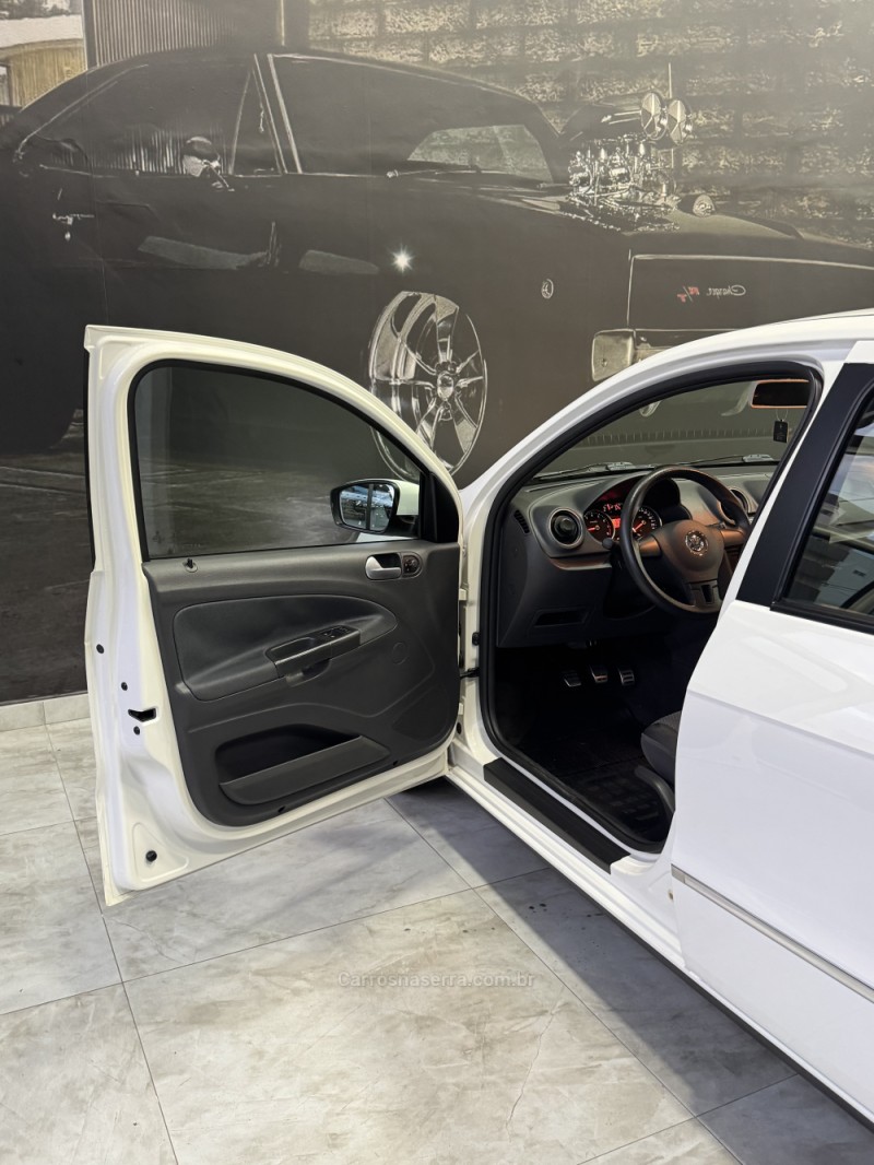 GOL 1.6 MI POWER 8V FLEX 4P MANUAL G.V - 2013 - CAXIAS DO SUL