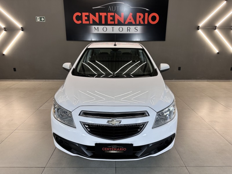 ONIX 1.0 MPFI LT 8V FLEX 4P MANUAL - 2014 - SAPIRANGA