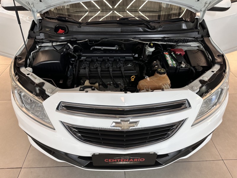 ONIX 1.0 MPFI LT 8V FLEX 4P MANUAL - 2014 - SAPIRANGA