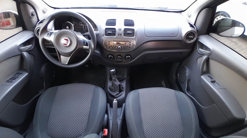 GRAND SIENA 1.6 MPI ESSENCE 16V FLEX 4P MANUAL - 2015 - ESTâNCIA VELHA