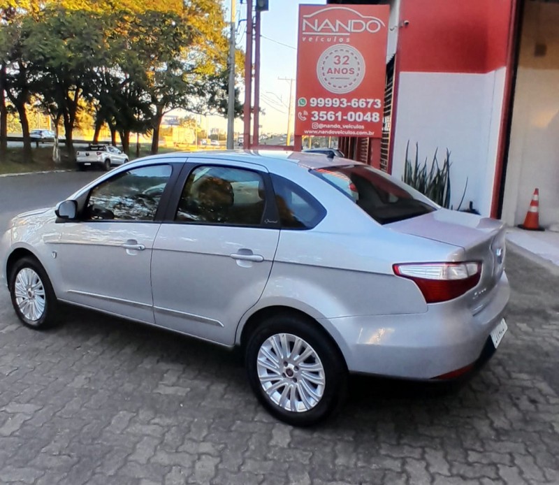 GRAND SIENA 1.6 MPI ESSENCE 16V FLEX 4P MANUAL - 2015 - ESTâNCIA VELHA