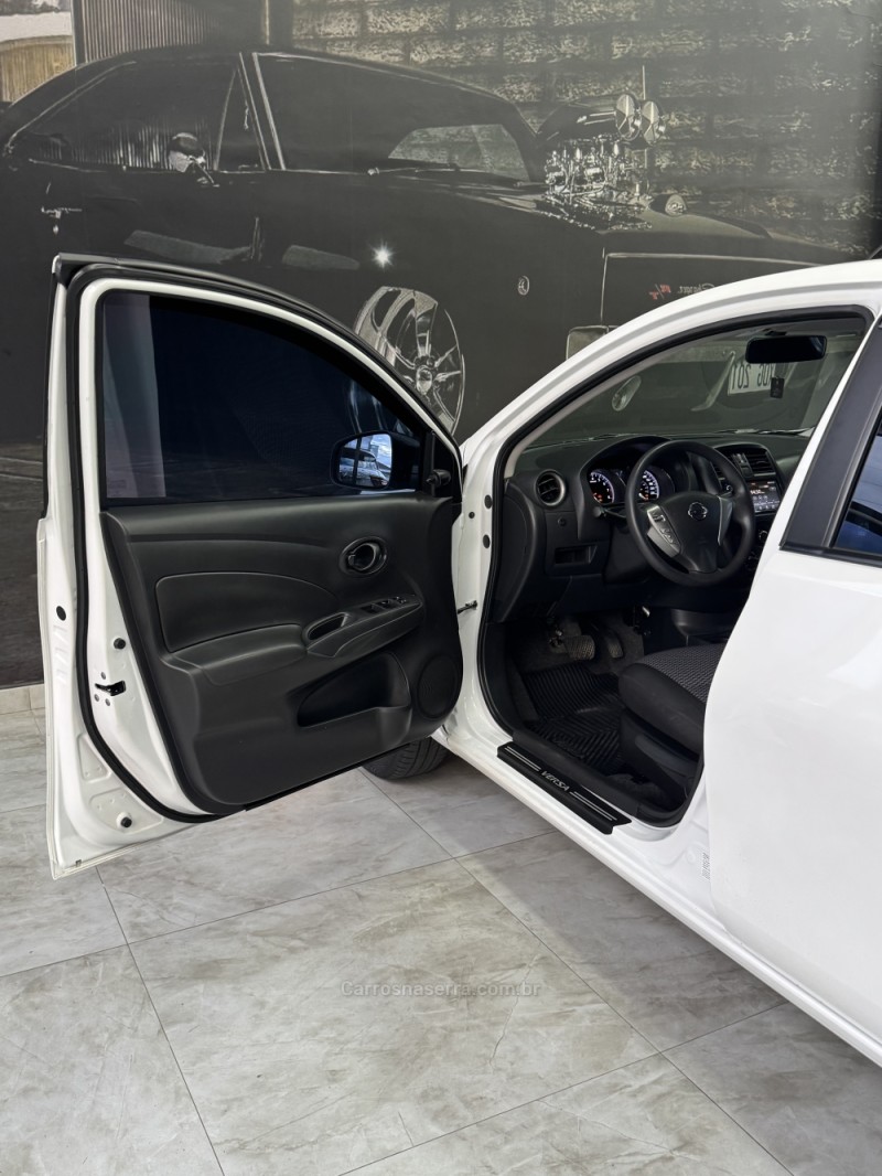 VERSA 1.6 V-DRIVE PLUS 16V FLEX 4P AUTOMÁTICO - 2021 - CAXIAS DO SUL