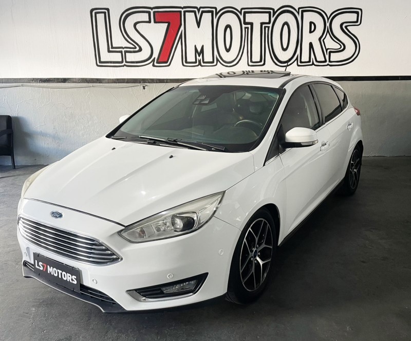 focus 2.0 titanium plus hatch 16v flex 4p auto 2016 caxias do sul