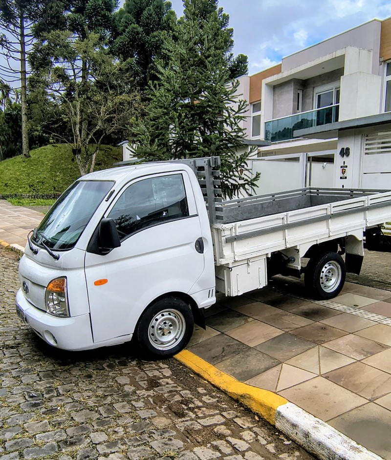 hr 2.5 tci hd longo com cacamba 4x2 8v 97cv turbo intercooler diesel 2p manual 2011 farroupilha