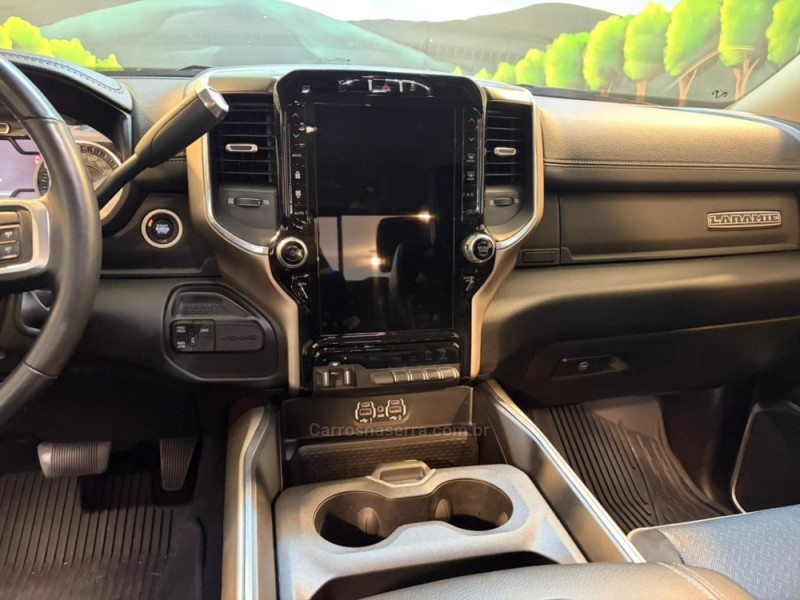 2500 LARAMIE 6.7 CD 4X4 TDI DIESEL 4P AUTOMÁTICA - 2022 - BENTO GONçALVES